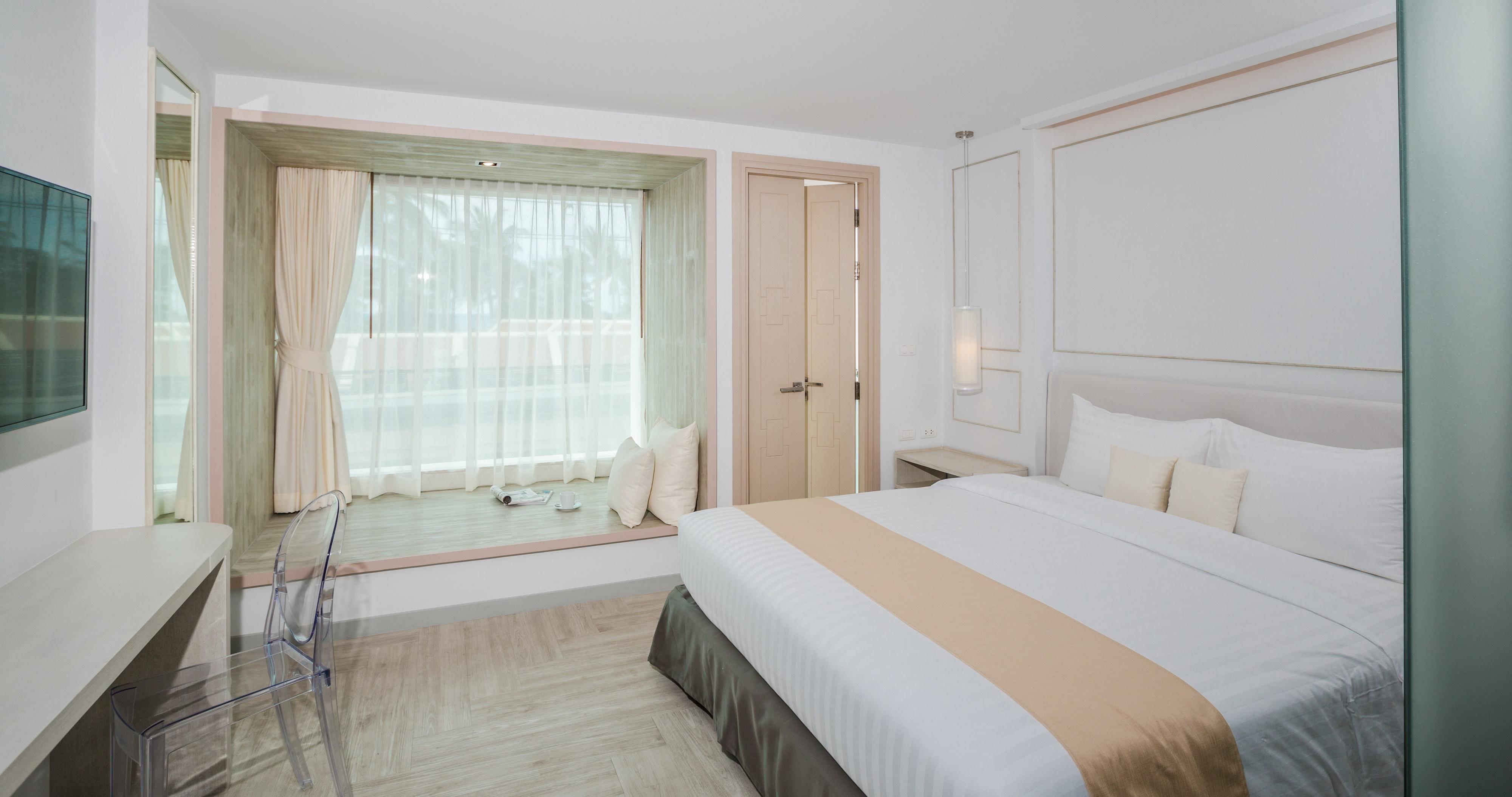 The Bloc Hotel Phuket - Sha Extra Plus Patong Екстериор снимка
