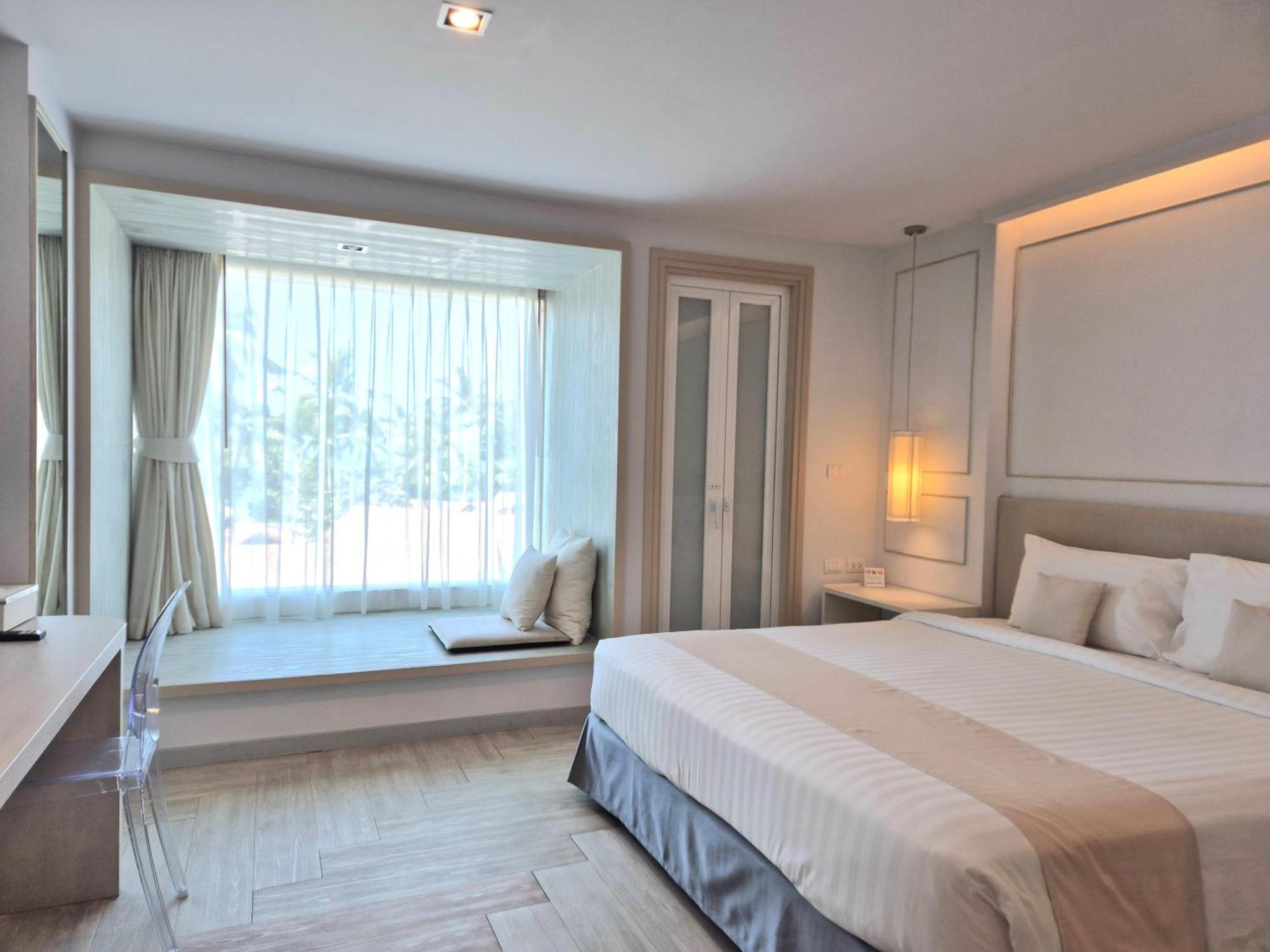 The Bloc Hotel Phuket - Sha Extra Plus Patong Екстериор снимка